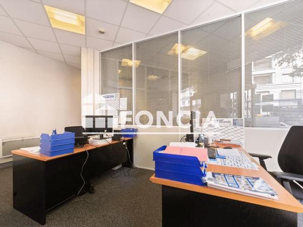 À vendre Local commercial 70 m² - Lyon 69007