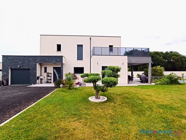 MAISON CONTEMPORAINE DE GRAND STANDING