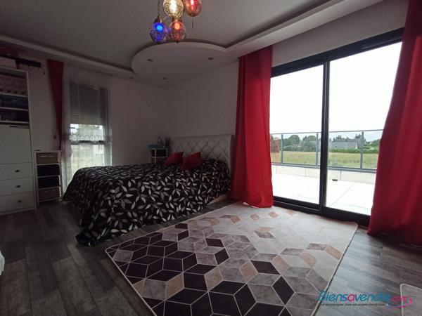 MAISON CONTEMPORAINE DE GRAND STANDING