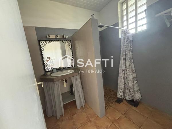 Charmante maison de plain-pied avec piscine – Quartier calme et recherché