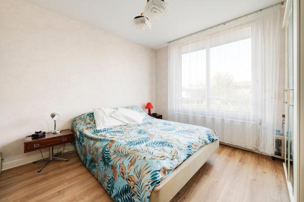 Jolie Maison individuelle, 3 chambres avec sous-sol et garage