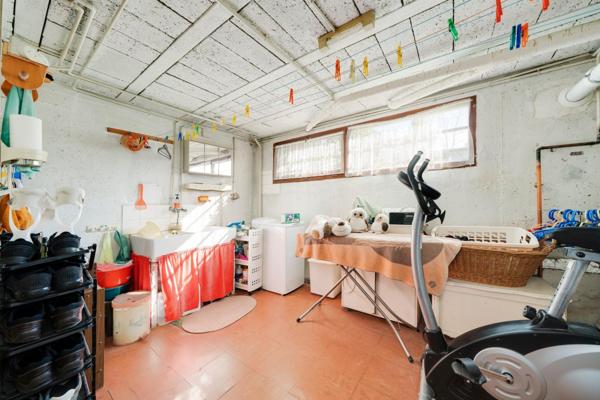 Jolie Maison individuelle, 3 chambres avec sous-sol et garage