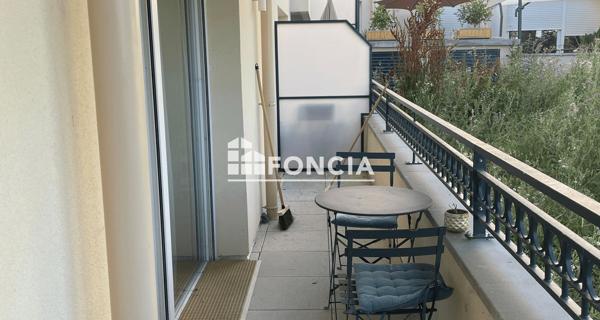 Location Appartement 12 pièces 40 m² - Saint-pierre-du-perray 91280