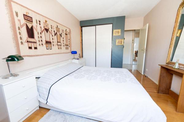 OPPORTUNITÉ RARE   APPARTEMENT T4 DERNIER ÉTAGE + TERRASSE PANORAMIQUE 65 m² GARAGE
