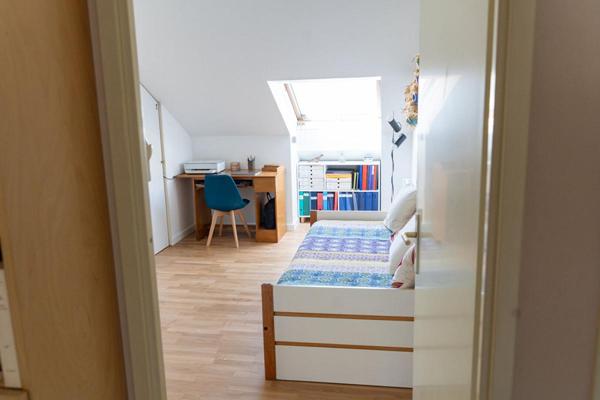 OPPORTUNITÉ RARE   APPARTEMENT T4 DERNIER ÉTAGE + TERRASSE PANORAMIQUE 65 m² GARAGE