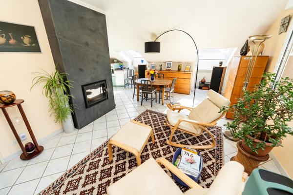 OPPORTUNITÉ RARE   APPARTEMENT T4 DERNIER ÉTAGE + TERRASSE PANORAMIQUE 65 m² GARAGE