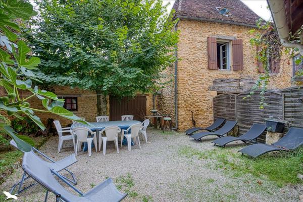 Maison à vendre |  Sainte-Alvère |  11 pièces | 210 m²
