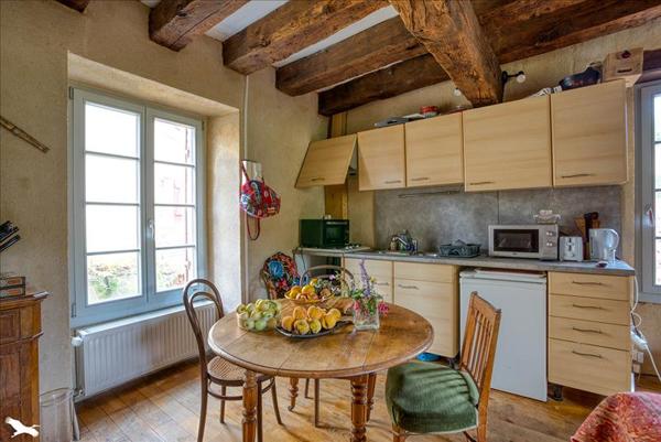 Maison à vendre |  Sainte-Alvère |  11 pièces | 210 m²