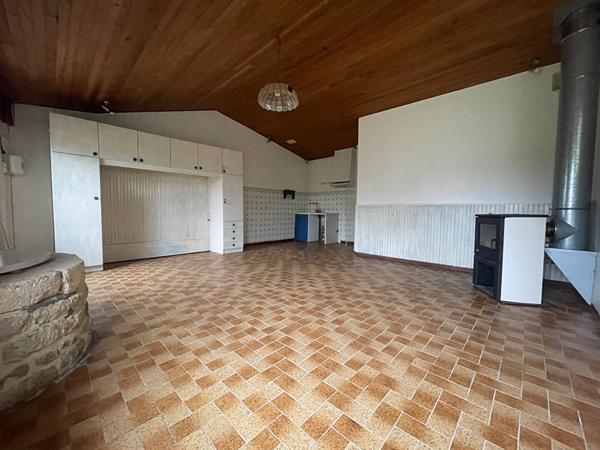 Dans un petit village typique proche de Saint-Pierre-d'Oléron