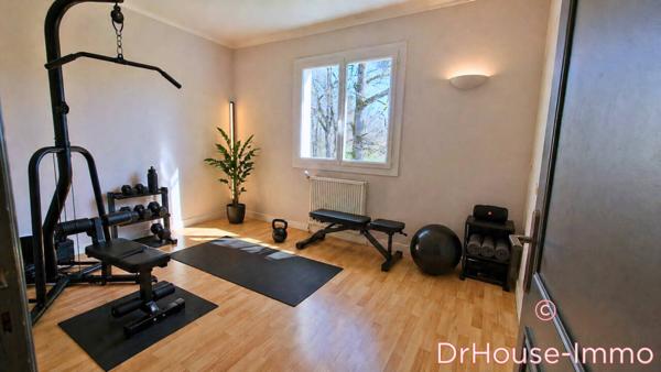 Maison à vendre 8 pièces de 215 m²