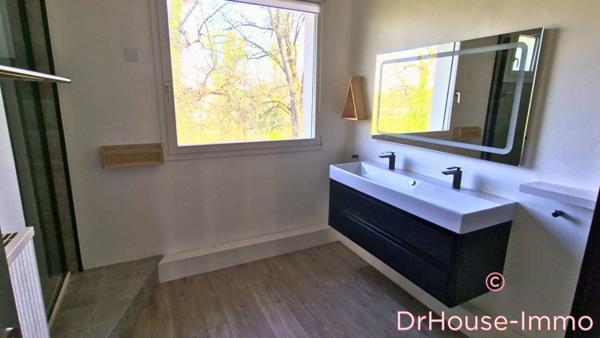 Maison à vendre 8 pièces de 215 m²