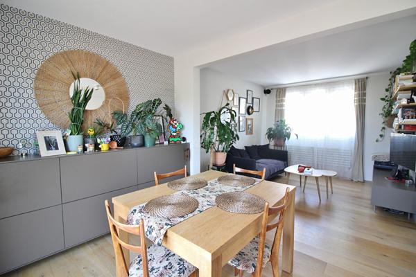 Maison cosy aux prestations attractives ! 339 000 € **  - Référence  26-3895