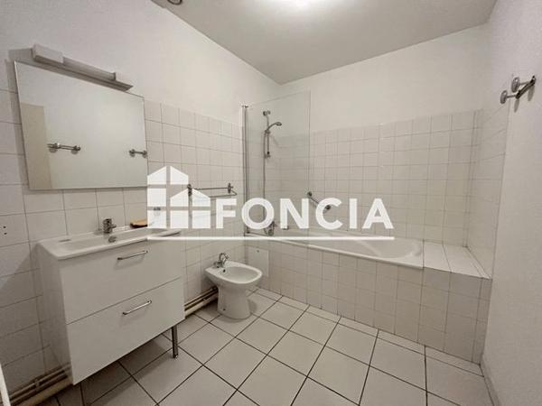 Location Appartement 3 pièces 69.21 m² - 9 RUE BOUSQUET Carmaux 81400