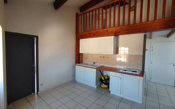 Appartement à louer    2 pièces •  Joyeuse