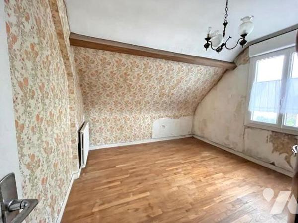 Au calme et à 300 m du port