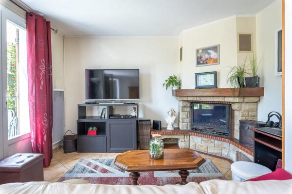 Maison à vendre 7 pièces MANTES LA VILLE (78)-140m²-6 chambres-garage-terrain 167m²