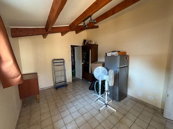 Maison de plain-pied avec garages et véranda - Au calme d'un village du Château-d'Oléron