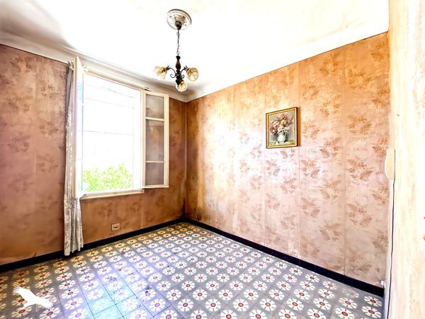 Maison à vendre 249 000 € Marseille 11 4 p 50 m² DPE F