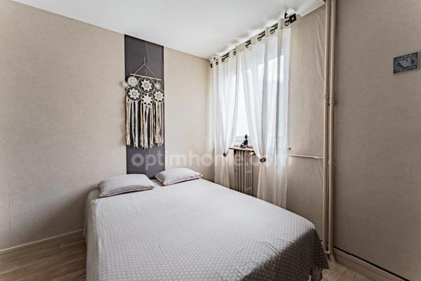 SOISY-SOUS-MONTMORENCY (95, Val d'Oise) - Proche centre-ville, écoles, commodités, gare à environ 800 m (ligne H) - appartement 4 pièces F4/T4 58,87 m² - cave