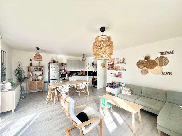 A VENDRE appartement Biéville Beuville 3 pièce(s) - vendu libre - belle orientation - jardin - terrasse - parkings