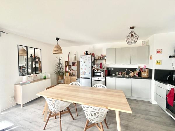 A VENDRE appartement Biéville Beuville 3 pièce(s) - vendu libre - belle orientation - jardin - terrasse - parkings