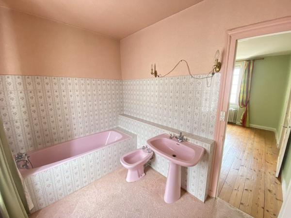 Maison à vendre 129 600 € Cognac 5 p 123 m² DPE F