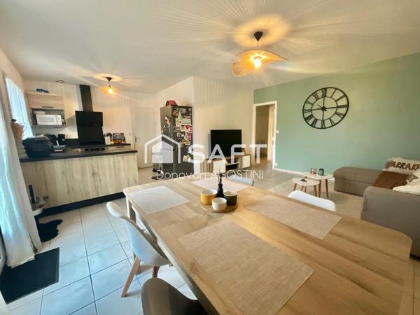 Maison de Plain-pied 4 pièces, 2 chambres et 1 garage