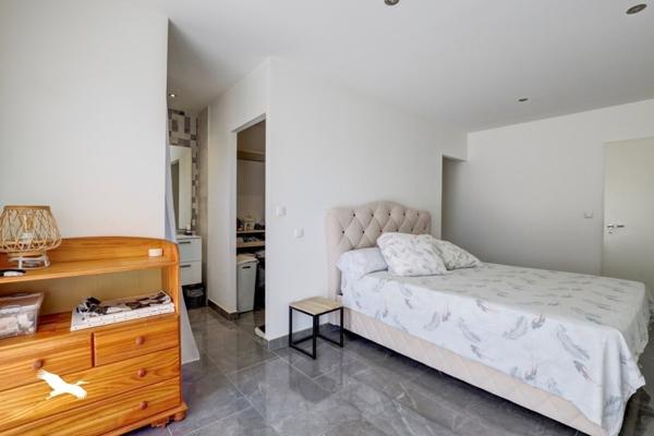 Maison à vendre |  Saint-Sulpice-la-Pointe |  5 pièces | 156 m²