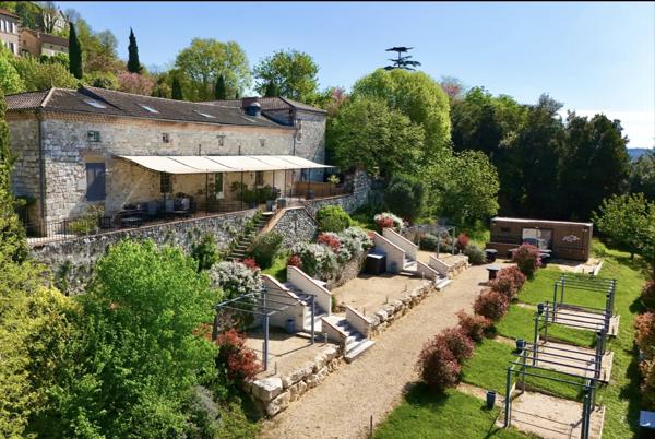 Ensemble immobilier de caractère à Penne-d’Agenais – Potentiel exceptionnel