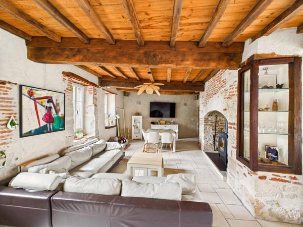 Ensemble immobilier de caractère à Penne-d’Agenais – Potentiel exceptionnel