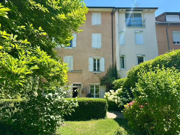 Appartements à vendre 7 pièces NANTUA (01)