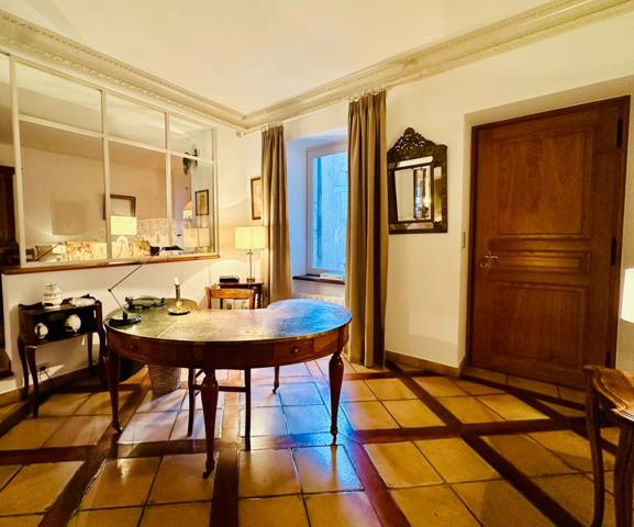 Appartements à vendre 7 pièces NANTUA (01)