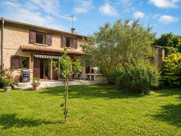 Maison 6 pièces - 196 m²