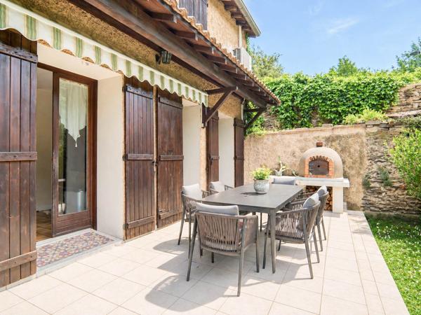 Maison 6 pièces - 196 m²