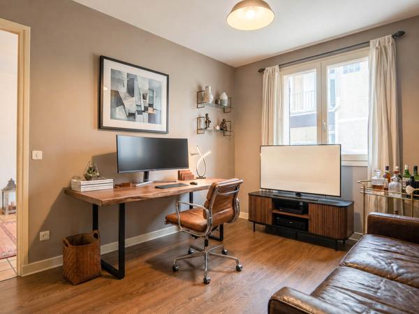 Maison 6 pièces - 196 m²