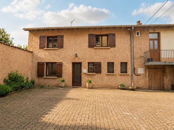 Maison 6 pièces - 196 m²