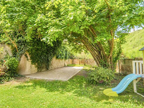 Maison 6 pièces - 196 m²