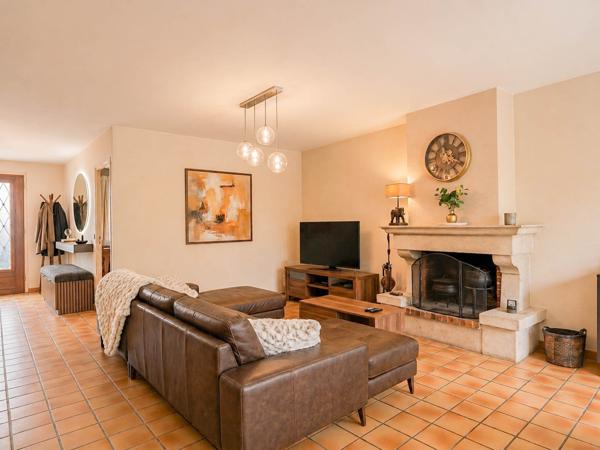 Maison 6 pièces - 196 m²