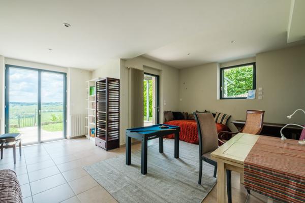 Maison d’architecte et panorama sur la vallée à Thouars