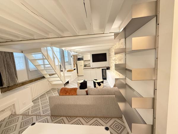Loft Paris SAINT PAUL - BASTILLE - LE MARAIS / 54 m2