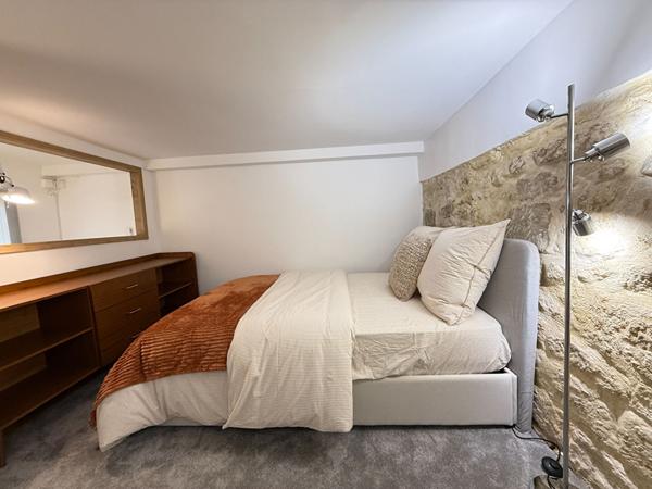 Loft Paris SAINT PAUL - BASTILLE - LE MARAIS / 54 m2