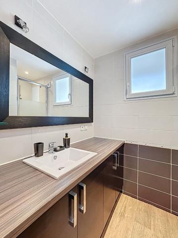 Bourg-Lès-Valence, appartement T3 meublé 65m²