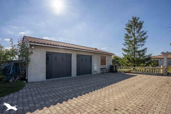Maison à vendre |  Hiersac |  7 pièces | 153 m²