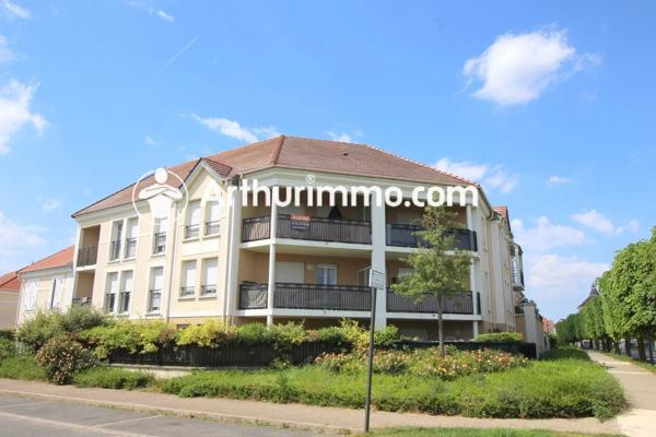 Location                                                      Appartement
                        
                     2 pièces                      44 m2                     à Tigery