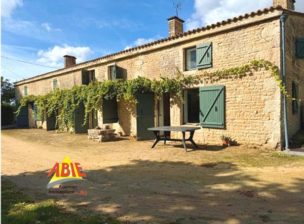 Maison  12 pièce(s)  7 chambre(s)  288 m²