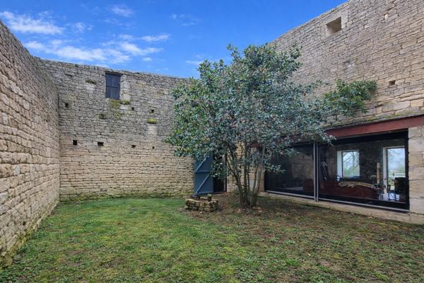 Maison  12 pièce(s)  7 chambre(s)  288 m²