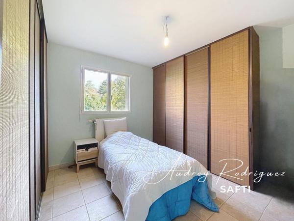 Maison familiale au calme avec piscine