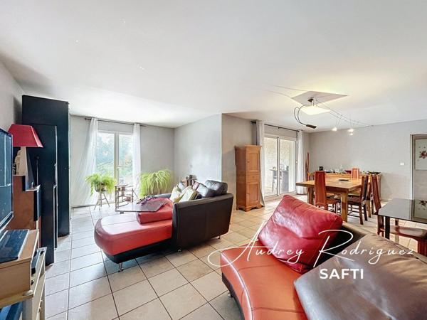 Maison familiale au calme avec piscine