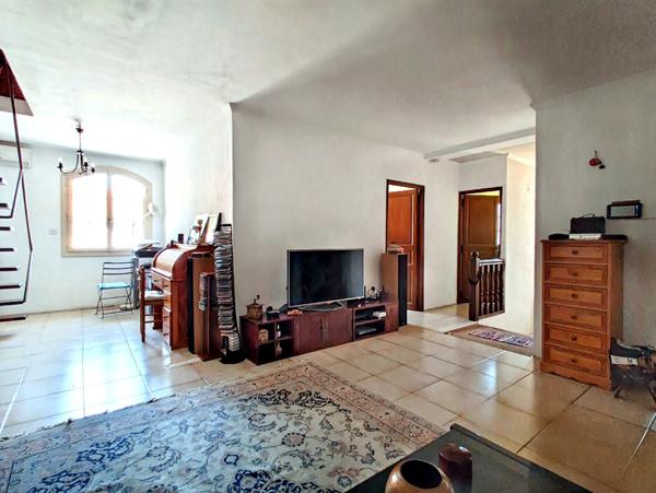 Appartement de ville 5 pièces 144m² ,climatisée avec grande terrasse