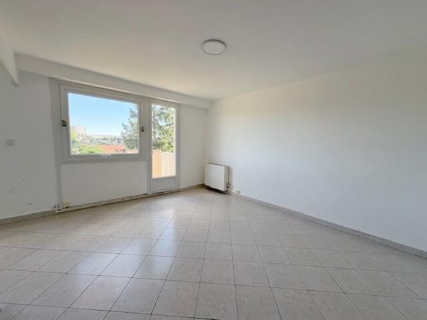 Appartement 4 pièce(s) 2 chambre(s) 65 m²